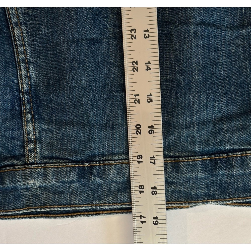 Joe Fresh Womens Denim Jacket Medium Wash Blue Trucker Jean Coat Size Large - Picture 13 of 13